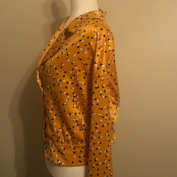 Top - Picture 3 of 6